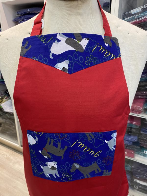 Delantal Niños Diseño Perritos Reversible Incluye Gorro - Imagen 5